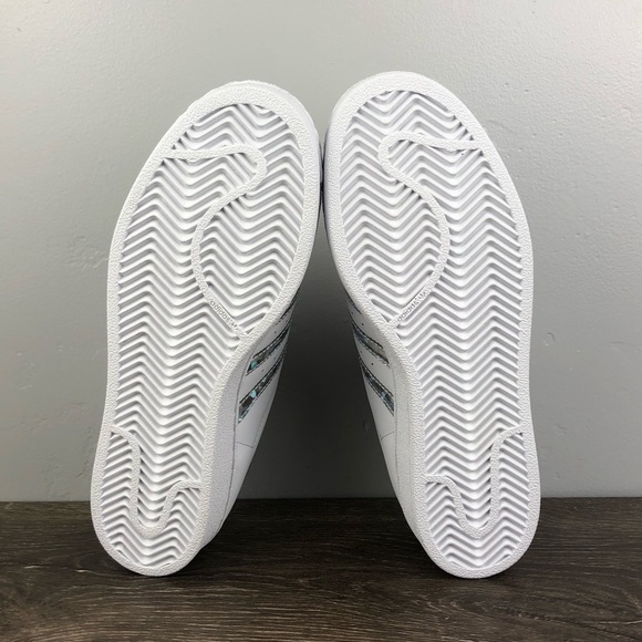 NEW Adidas Superstar Originals - Picture 6 of 7